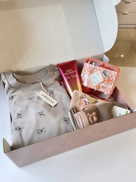 صندوق إليزابيث هدية