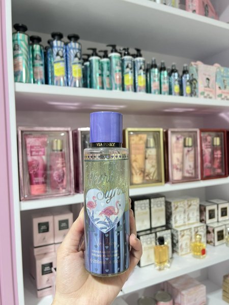 Body mist مع لمعة 