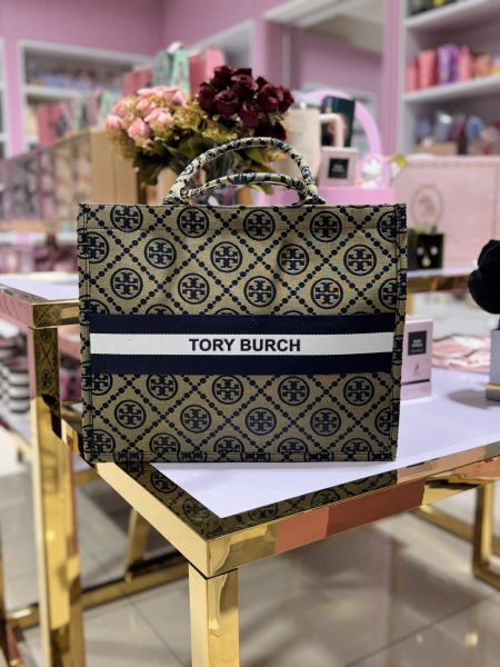 Tory burch شنته 