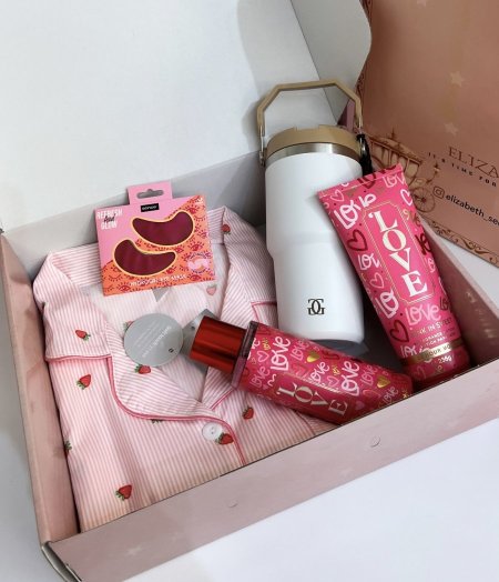 بوكس الفراولة 🍓💗