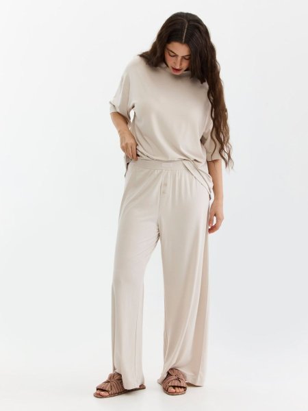 חליפת SOFT ESSENTIALS