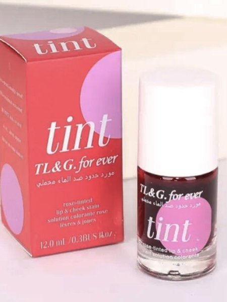 Tint مورد خدود وشفاه 