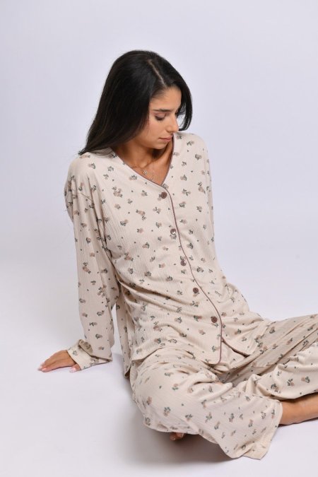 סט פיג׳מה מכופתרת פרחים