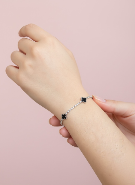 צמיד עם אחריות לשנתיים על הצבע